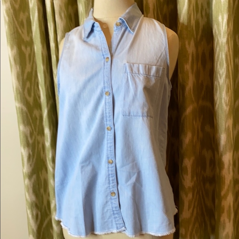 Abercrombie chambray denim sleeveless button down
